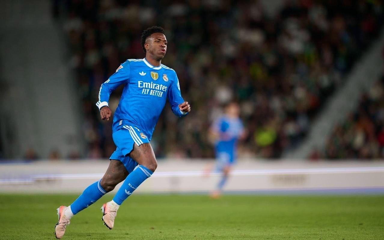 1.5亿皇马巨星迷失！10场0球，痛失金球奖成心魔，阿隆索拿他立威