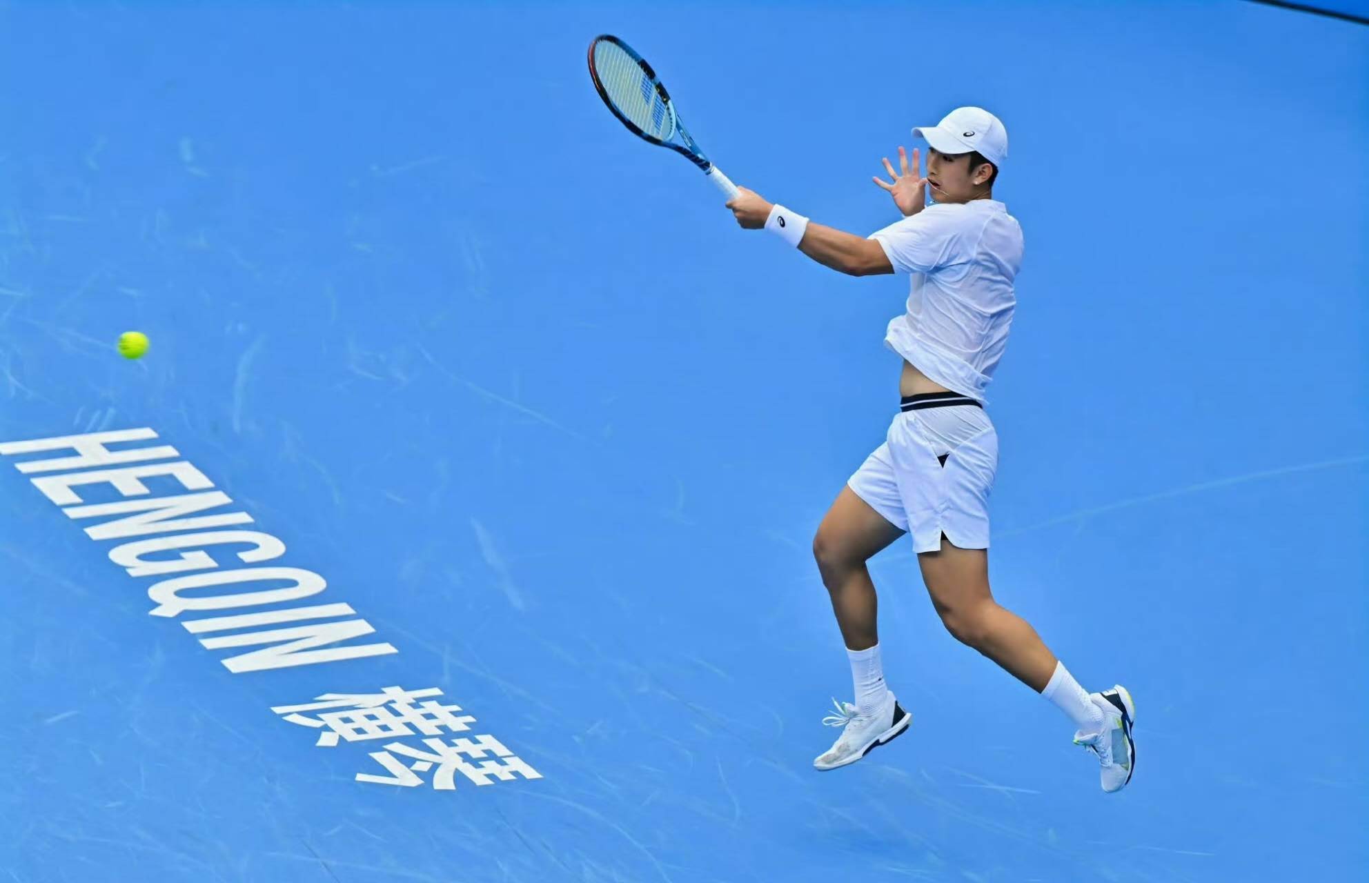 小商仅丢四局进八强，下轮与小布对决成焦点大战，张之臻惊险晋级