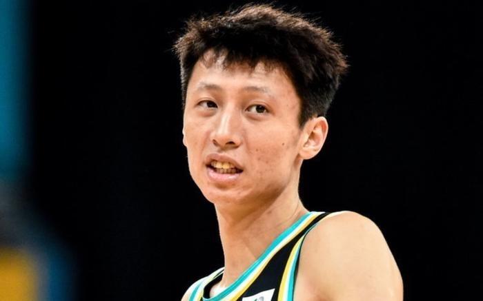 本赛季！CBA有四位顶薪球员，把自己的身价打没了