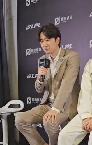 怎么又过山车了丹尼教练：即便后面有过山车似的比赛也请相信
