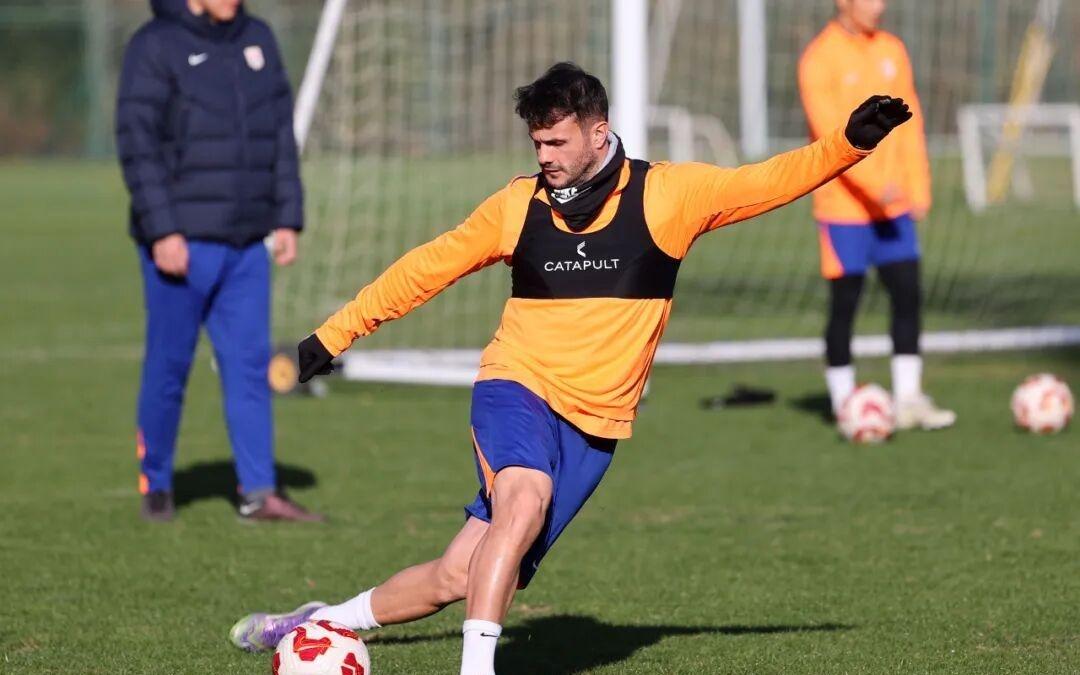 开放日球迷热情鼓励收官战一同齐心协力