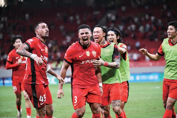 沪媒:中超悬念陡增因整体竞争力变弱,保级剧本令人遐想连篇