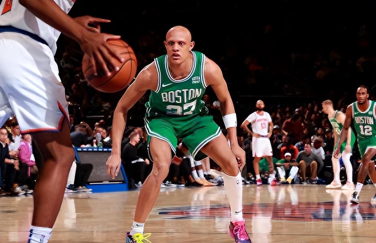 饮水机边坐两年,到今天才有出头之日,跟沃尔什比杨瀚森不算什么