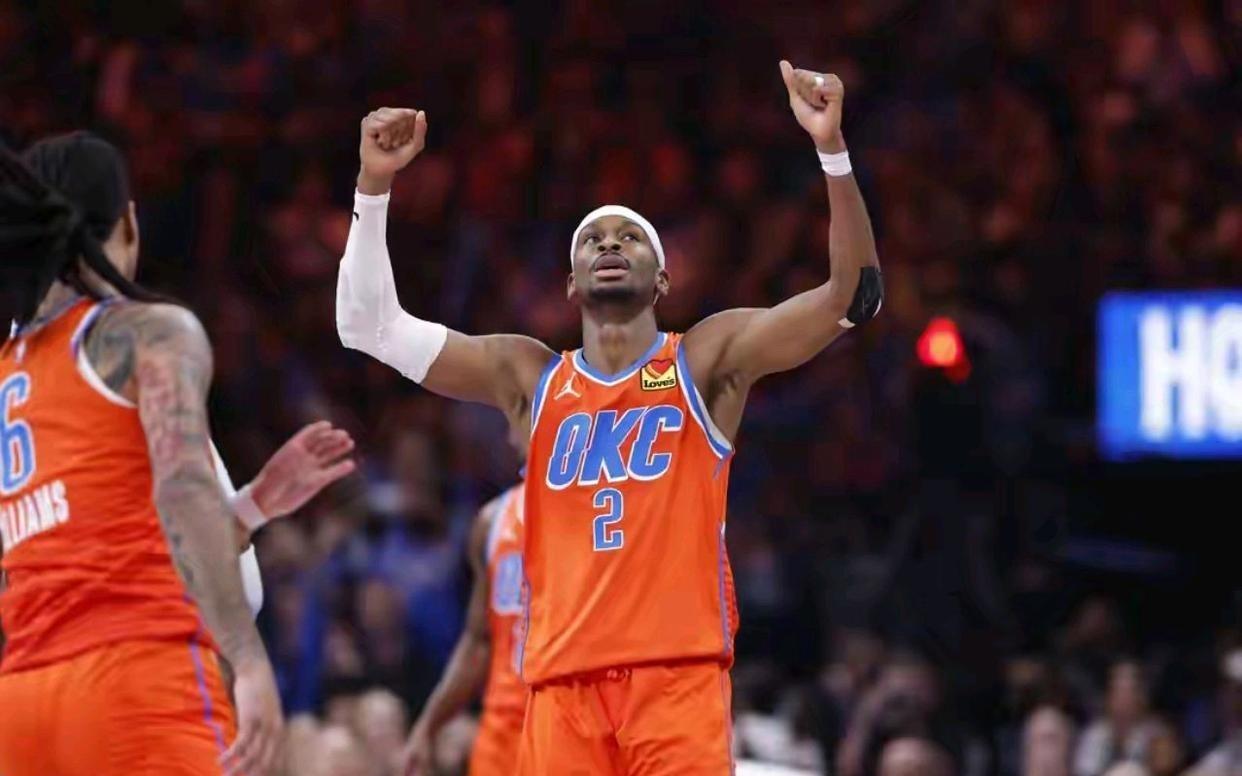 雷霆狂胜49分晋级NBA杯赛场掀起青春风暴