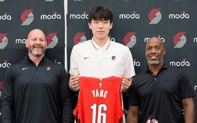 队记：杨瀚森需更多时间去成长，但开拓者的选秀思路需要反思