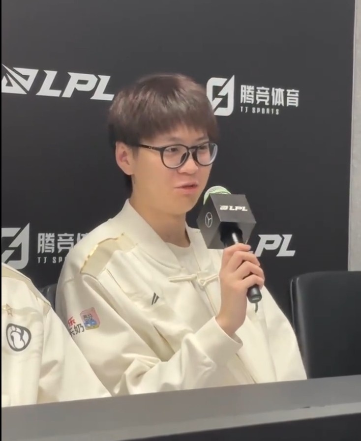 比赛为啥结束晚得问自己啊！Meiko：客场很累比赛也打的很晚