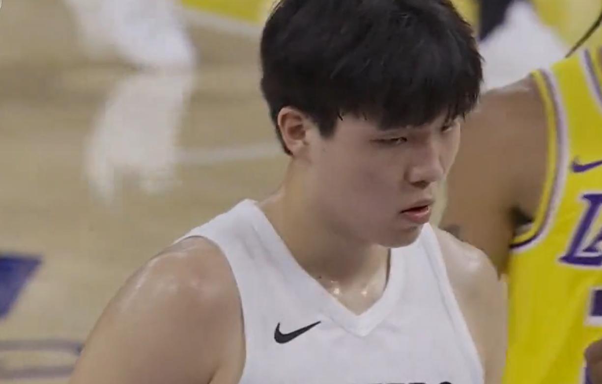 机会来了！开拓者内线人满为患，杨瀚森强势杀回轮换阵容！