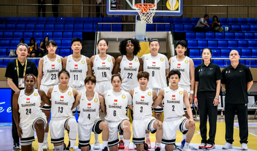 杜锋观战！亚洲女篮联赛：广东女篮35分狂胜韩国冠军晋级决赛