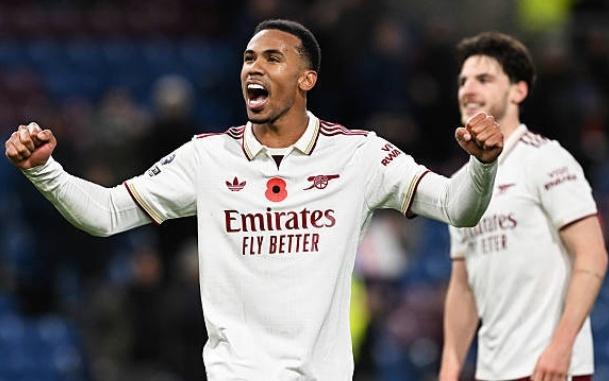 阿森纳2比0伯恩利7分领跑，9连胜仍有隐忧，魔鬼赛程迎考验