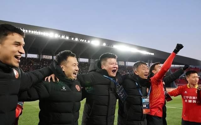 火爆!辽宁铁人中甲主场人数超4支英超球队:全球排名118位