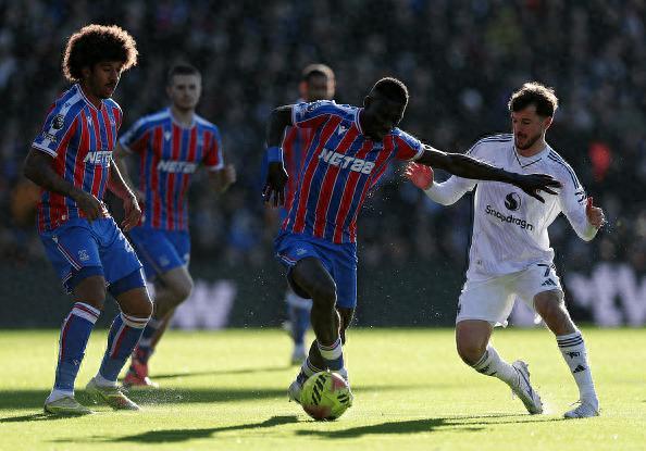 客场翻盘！曼联21逆转告捷，终结三轮不胜，排名重回英超前十！