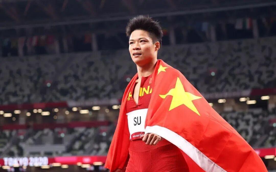 苏炳添宣布退役，他的论文“如何跑出亚洲最快”，含金量还在上升！