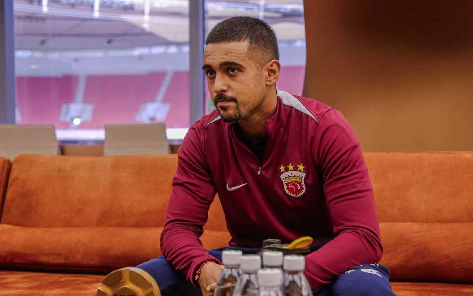 懂球帝中超MVP丨莱昂纳多:希望尽快恢复,赶上对阵浙江的比赛