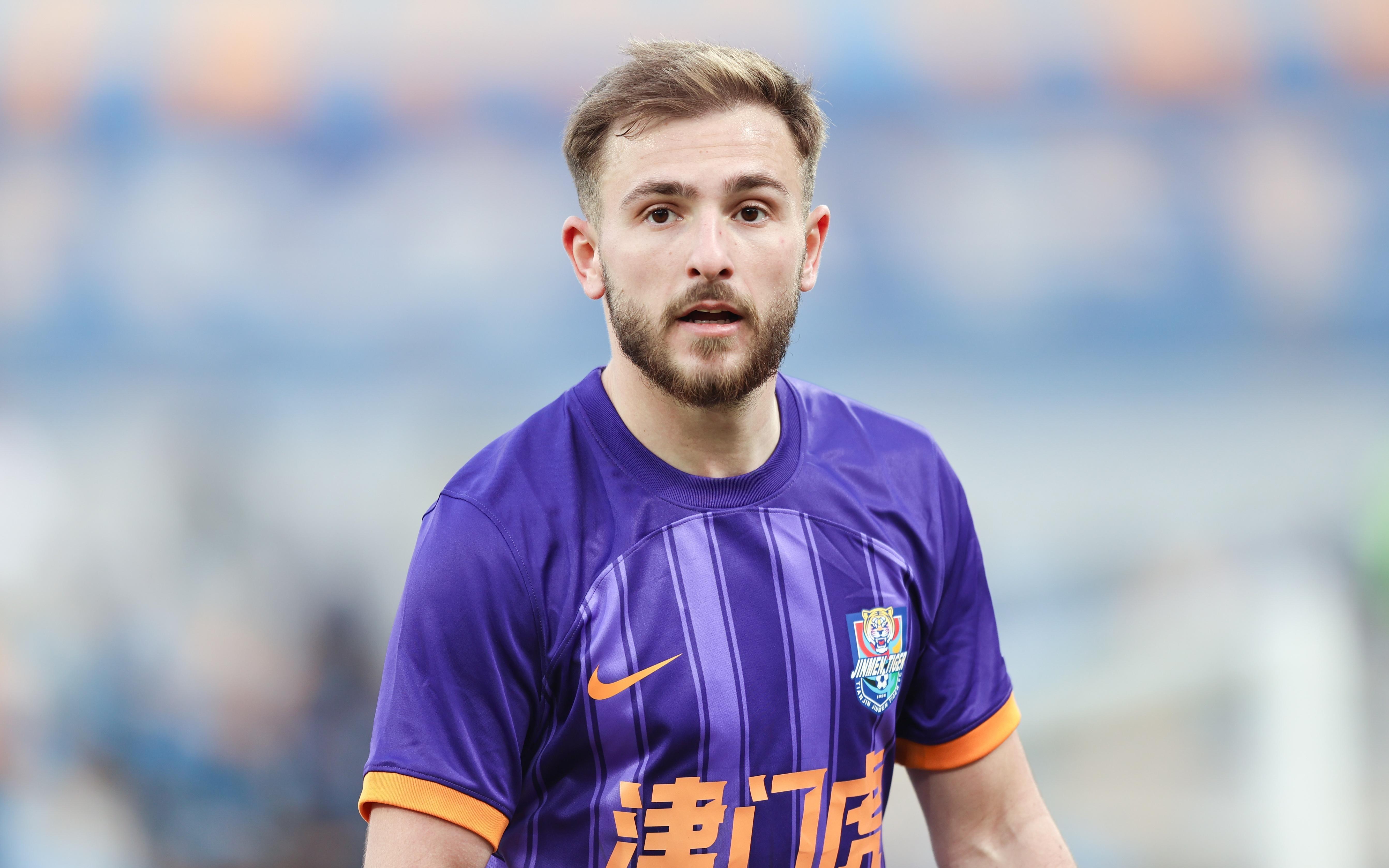 中超轉(zhuǎn)會(huì)！天津外援加盟深圳，冠軍中衛(wèi)簽大連，帶刀后衛(wèi)加盟國安