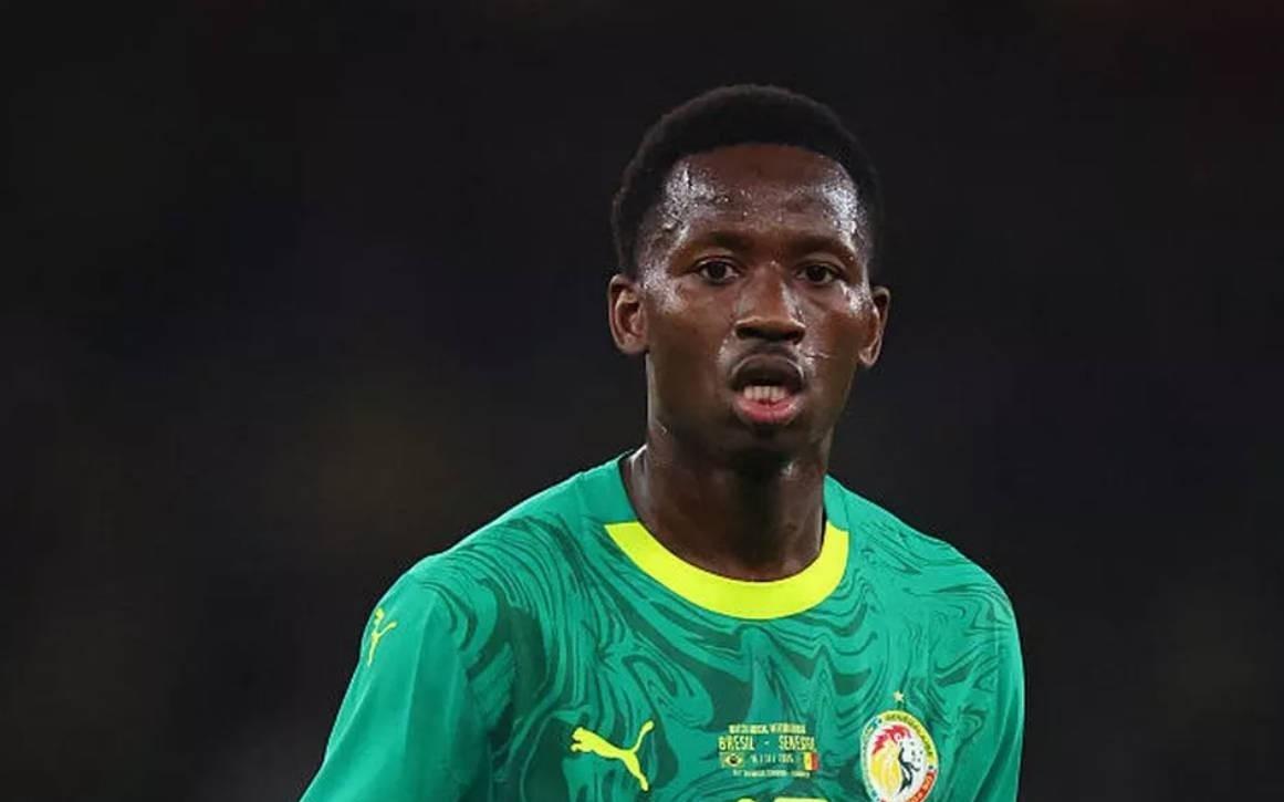 塞內加爾主帥：帕普薩爾被撞了一下不太舒服，但不是大問題