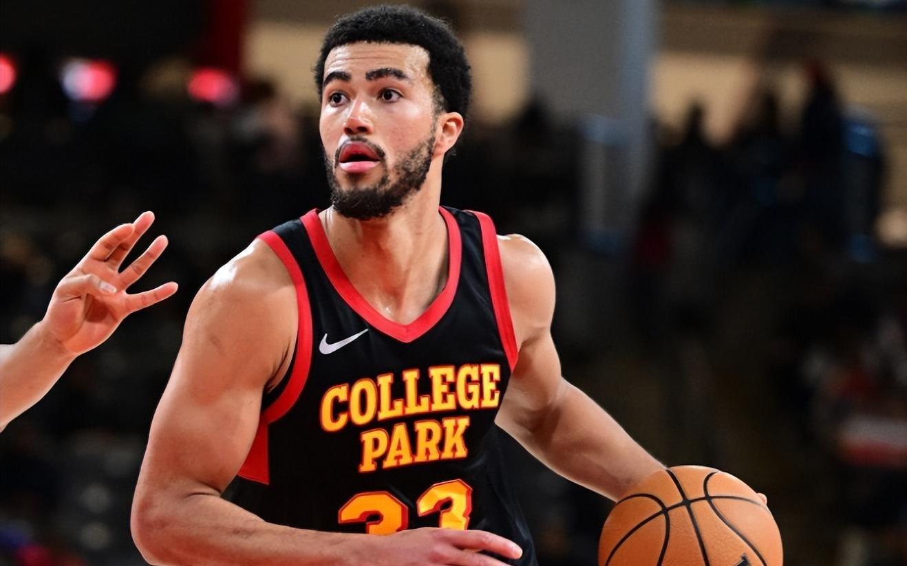 怪不得被魔术裁掉了!昔日五星高中生在老鹰二队都有些打不明白