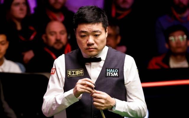 【早报】赛季16连胜!10人拜仁欧冠送巴黎赛季首败