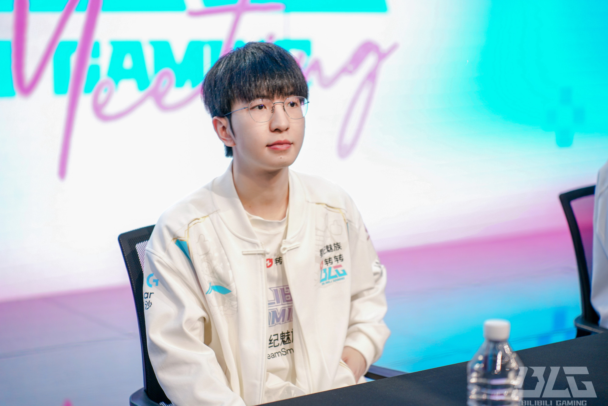 BLG.ELK赛后更新社媒：“兄弟们打的好继续连胜下去吧”