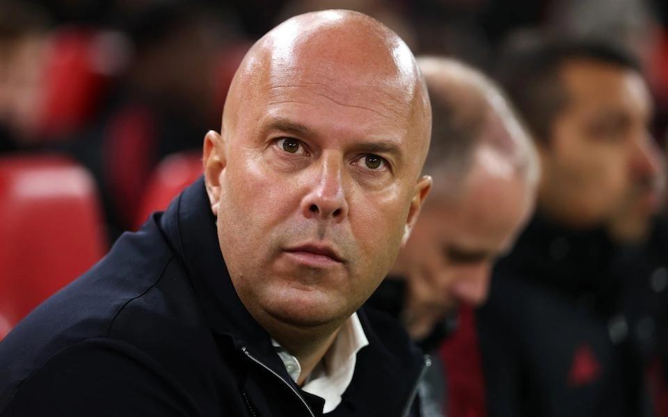 电讯报批斯洛特:花了4.46亿镑,就别抱怨球队阵容深度了