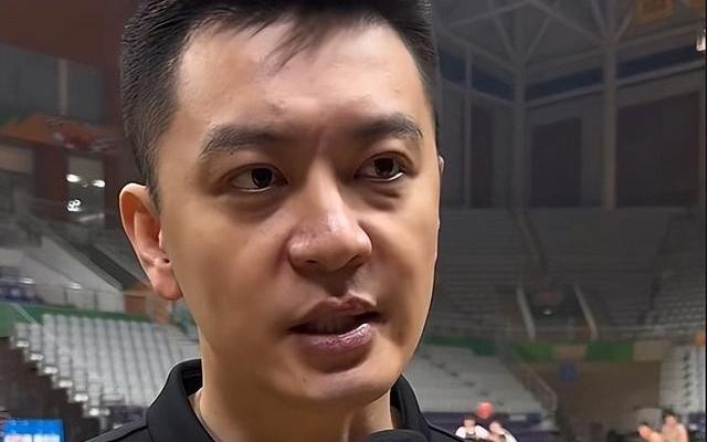 杨鸣谈CBA揭幕战:每一场比赛都跟战斗一样,我们不分强队弱队