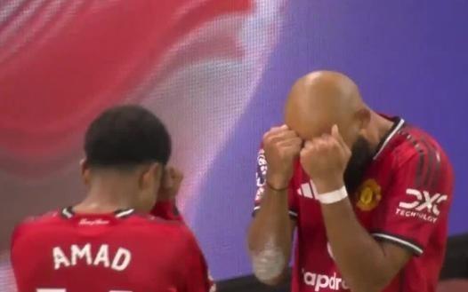 姆伯莫：我和阿马德的庆祝舞蹈来自动画片《辛普森一家》