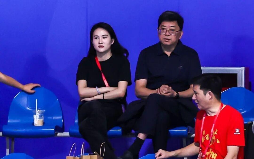 带伤出战全红婵携队友王伟莹获得十五运会跳水女子双人10米台项目第五名