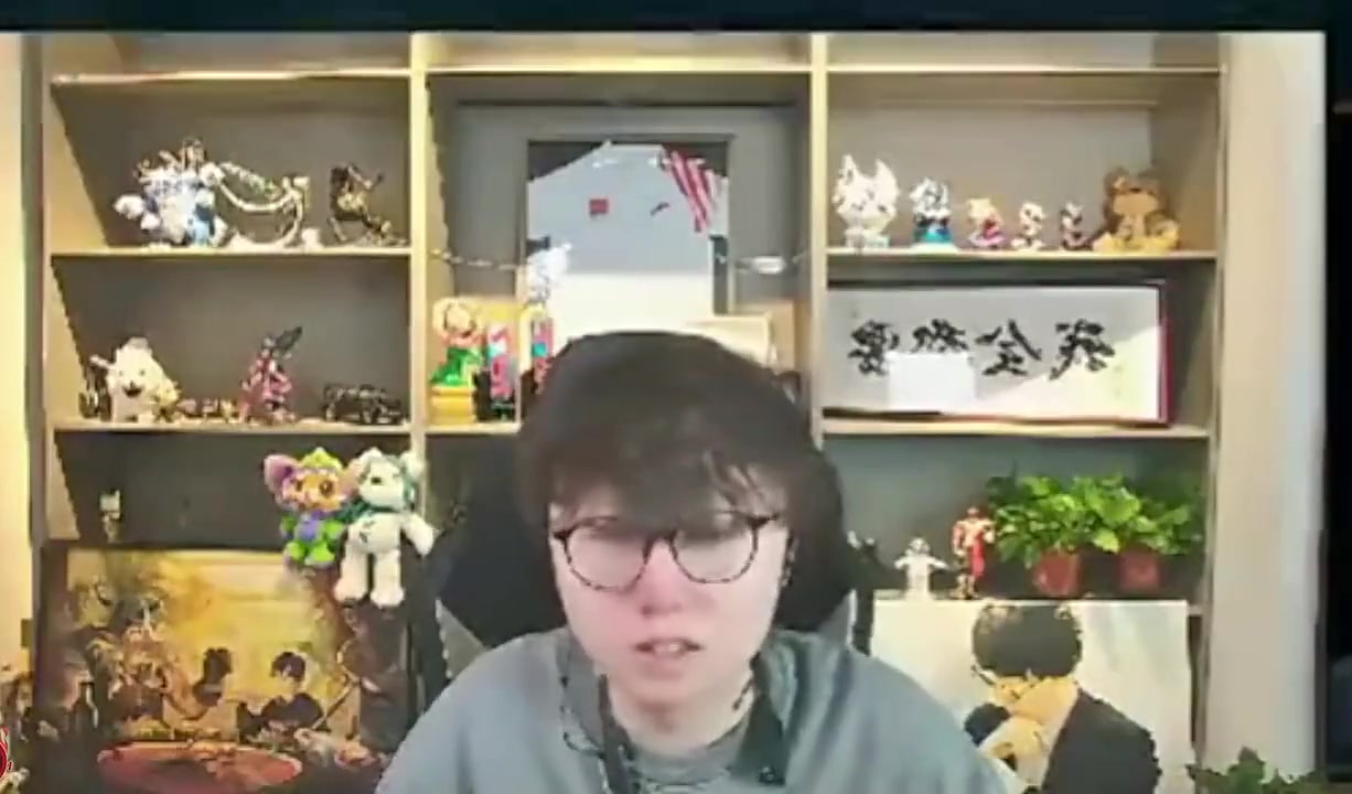 电竞巴菲特陨落MLXG再谈炒股：现在肯定不炒了有钱也不搞了