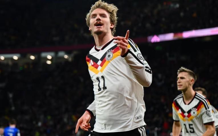 大中锋好用，沃尔特马德本赛季俱乐部+国家队20场10球1助攻