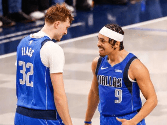 试训20支球队，落选，成为NBA新秀助攻