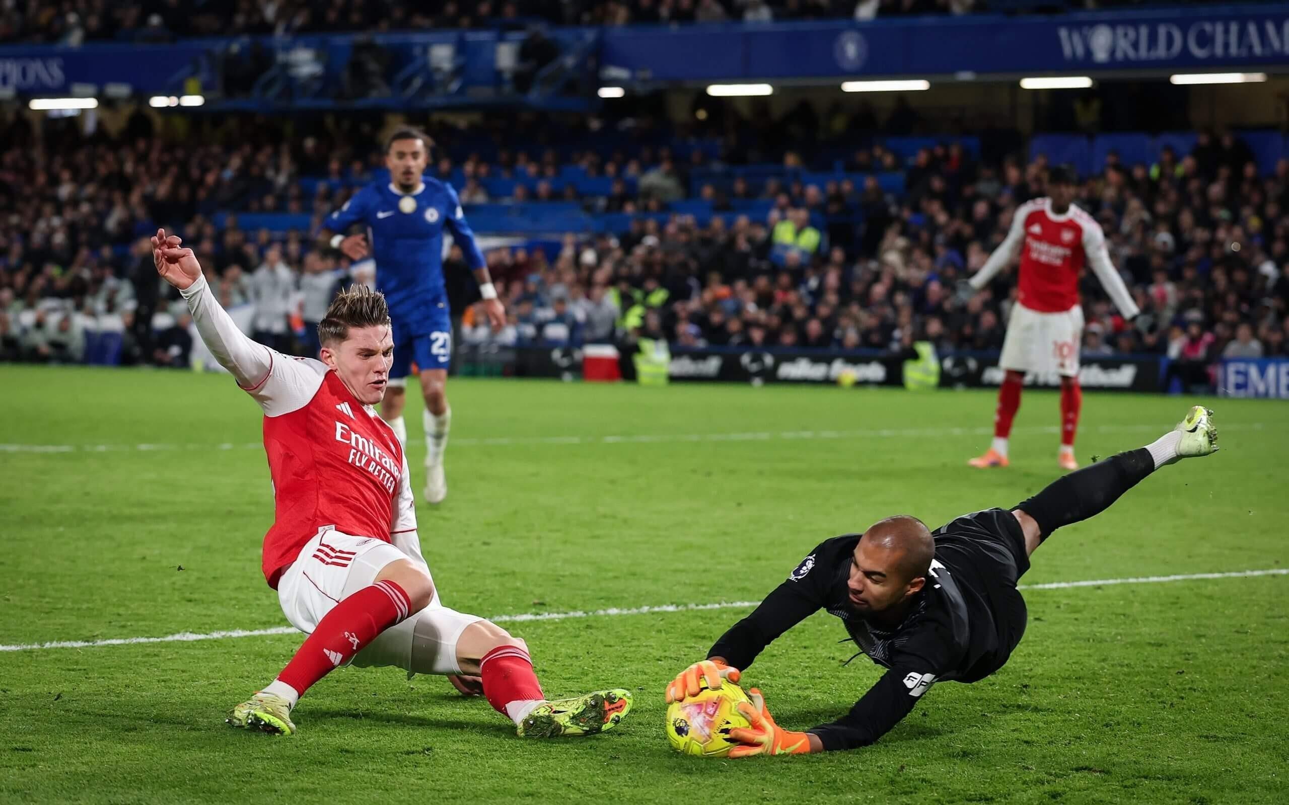 TA：桑切斯最近在逐渐进步，他已成为英