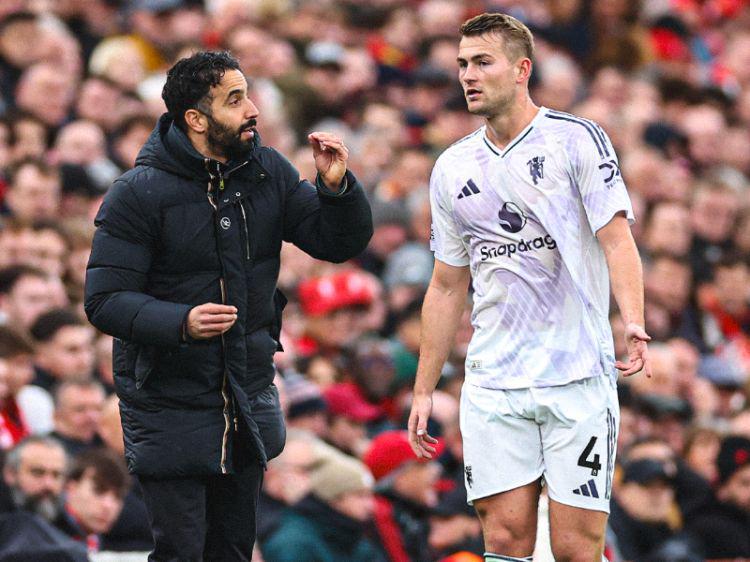 赢球重返前6！曼联PK狼队首发11人浮现德里赫特回归