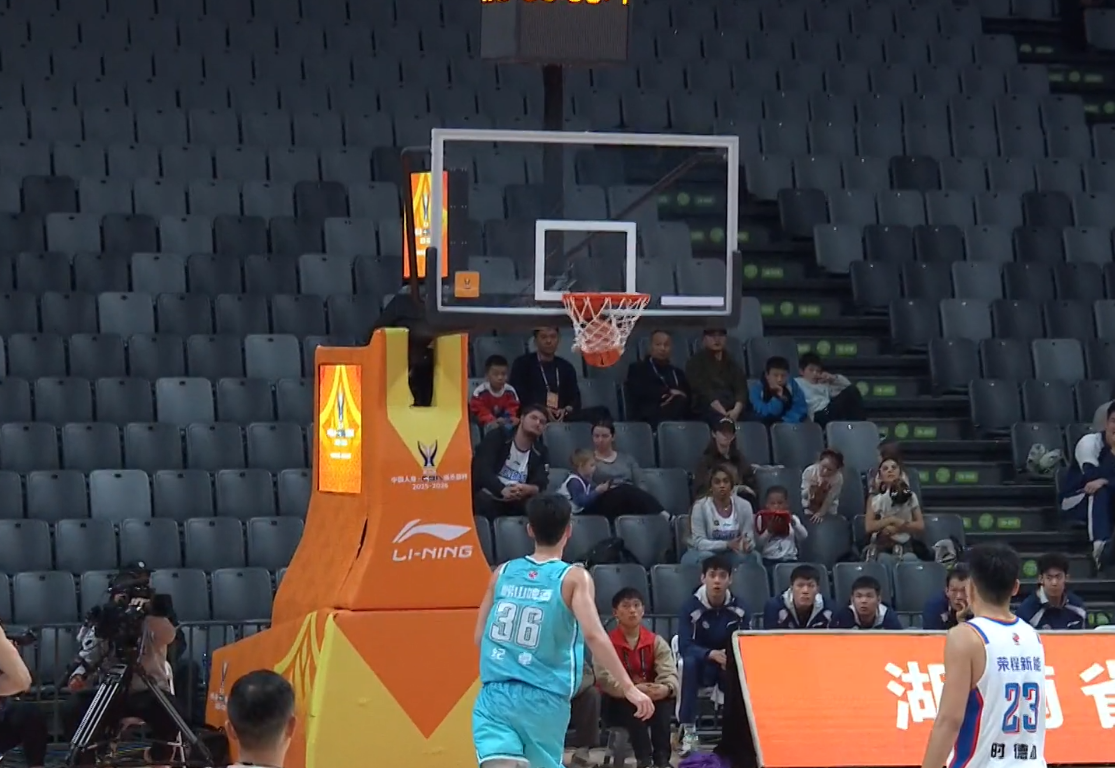 CBA杯八强先定2席!上海、山西各自获胜晋级,香港、广州被淘汰