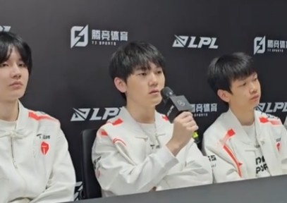 JackeyLove：电子竞技就不会有一帆风顺的，接下来还得接着努力！