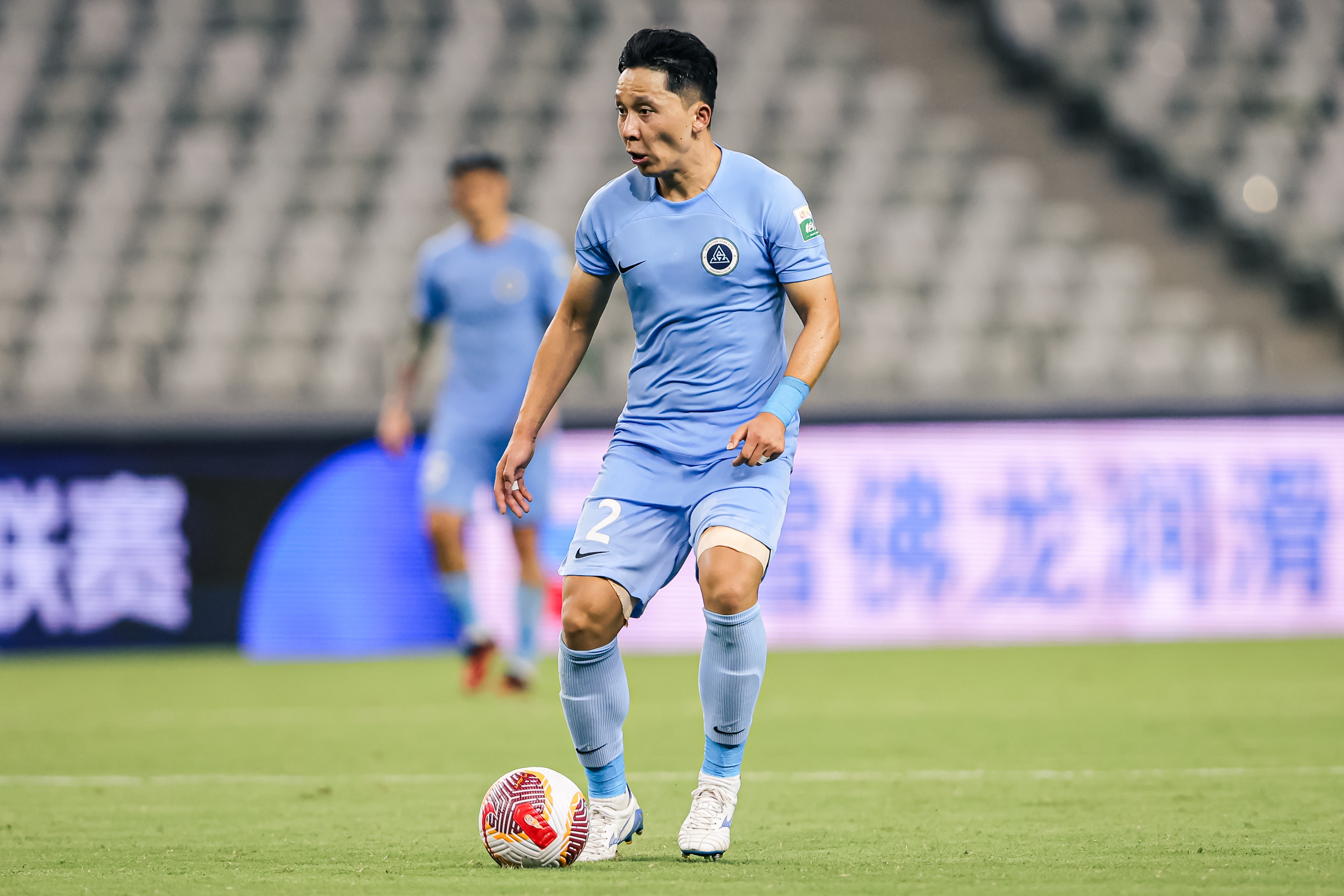 张卫：再次回到青岛踢比赛很激动西海