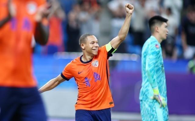 打疯了！青岛海牛五球大胜看到保级曙光