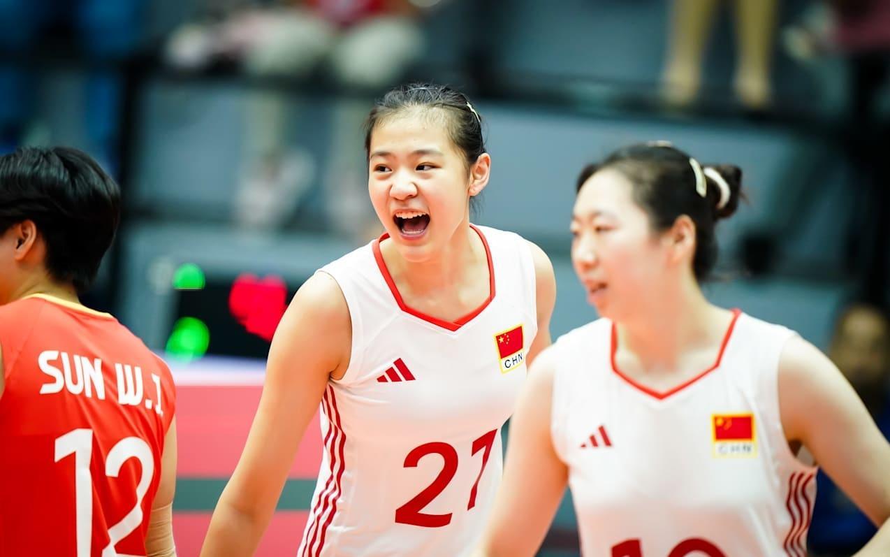 砍10分+7扣全中！中国女排又一17岁1米96新星蹿升：新赵蕊蕊冲冠