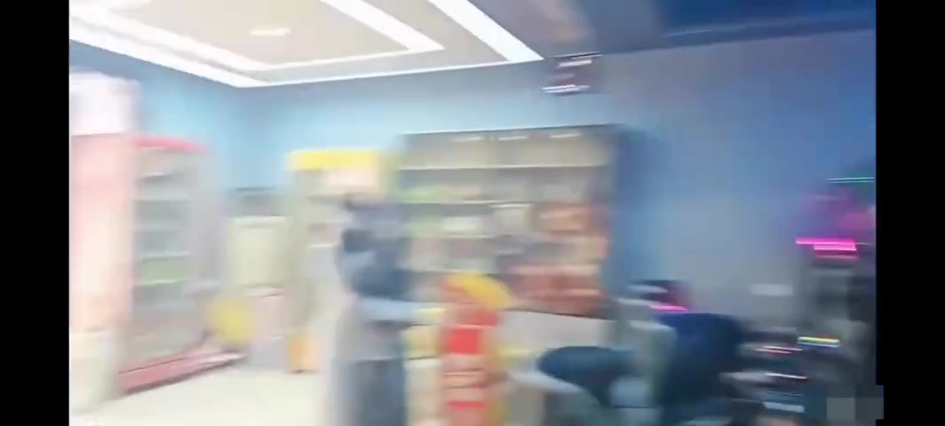 职业选手身份也没用！AJ探店乡下网吧结果被老板娘赶走