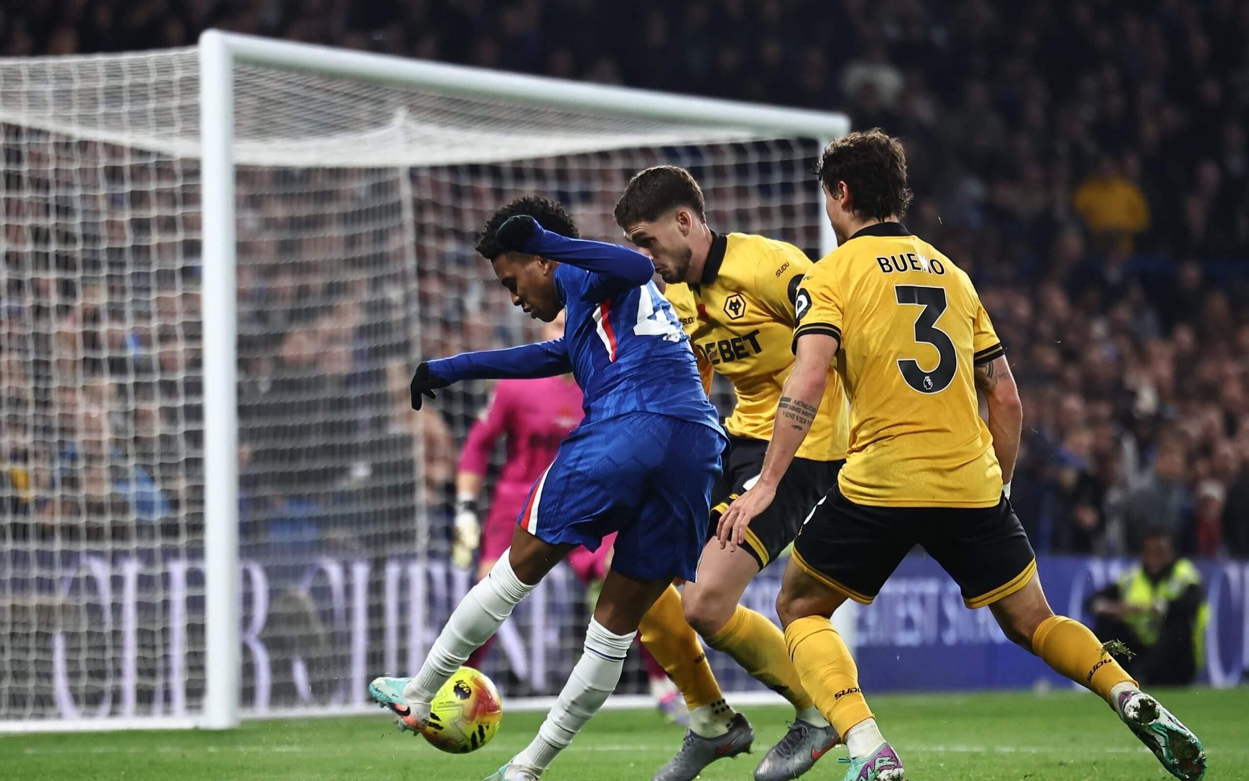 TA：当埃斯特旺在场上时，切尔西的威胁进攻更多也更具观赏性