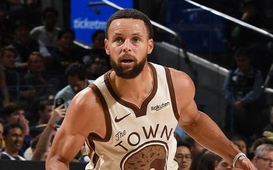 库里：没人能代替追梦的作用但小佩顿