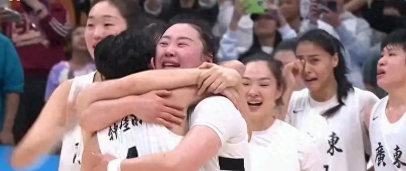 全运会广东女篮夺冠CBA俱乐部杯赛