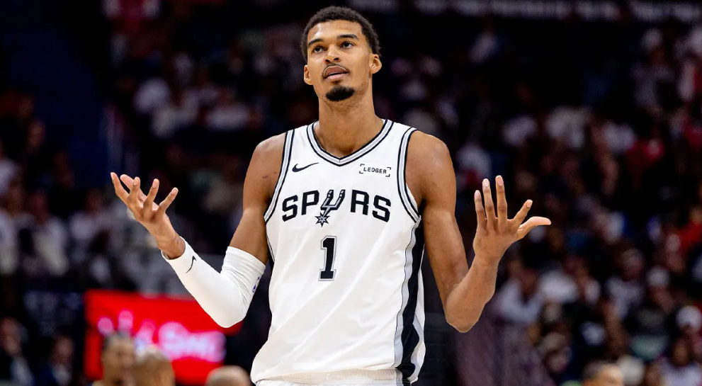 文班27+18+6创5大纪录仍无缘日最佳!他遇到创生涯新高的勇士旧将