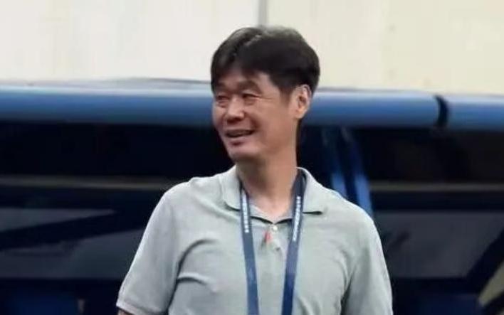 中超齐鲁德比李霄鹏收获重磅利好，上海裁判执法，泰山队赢球很难