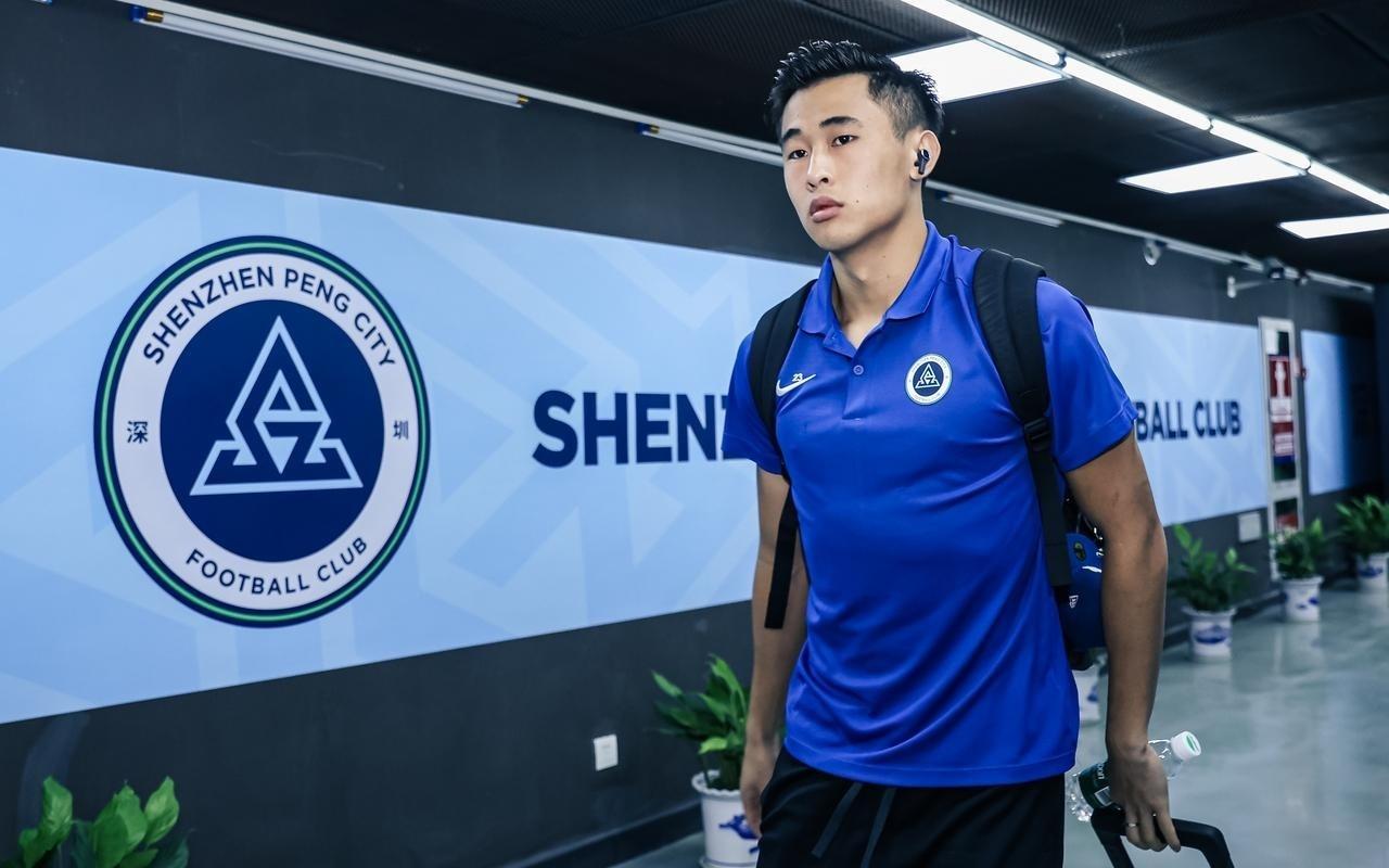 唏嘘！曾经的国足中场核心，年仅26岁，却