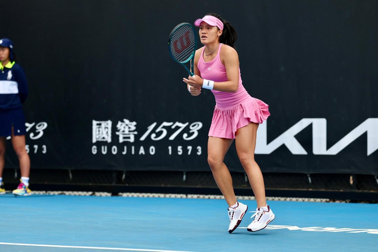 澳网首场金花德比大战宣告流产！韦思佳意外伤退无缘同马烨欣会师