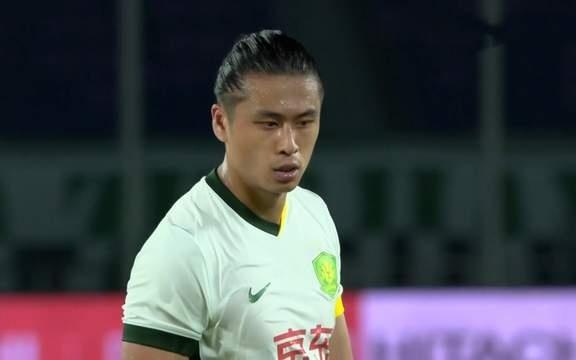 京鲁大战，韩鹏提拔新星替彭啸泰山队把压力给到国安三后卫比拼