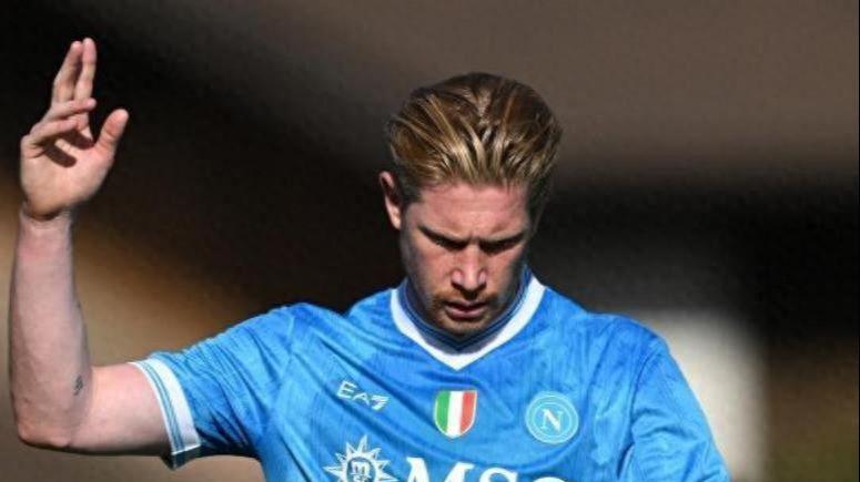 新援真适合孔蒂的战术吗德布劳内缺阵那不勒斯中场反而更流畅