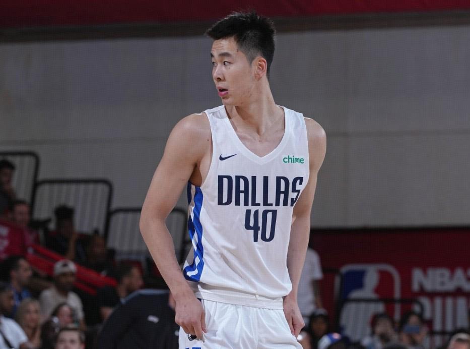 郭昊文：今夏拒绝了活塞的ex10合同，打