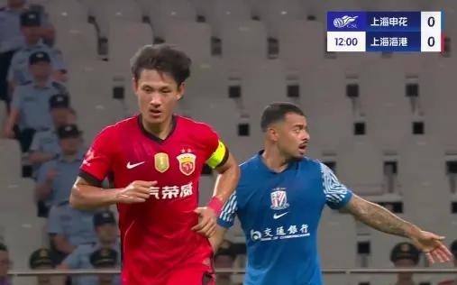 王燊超达成中超300场首发里程碑，成