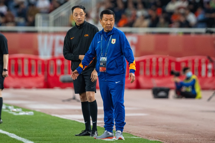 媒体人：崔康熙暂时不会下课，至少对浙江继续由他带领备战和指挥