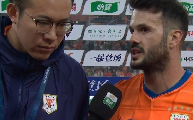 卡扎:感谢克雷桑本赛季两度让点,有信心拿下中超金靴